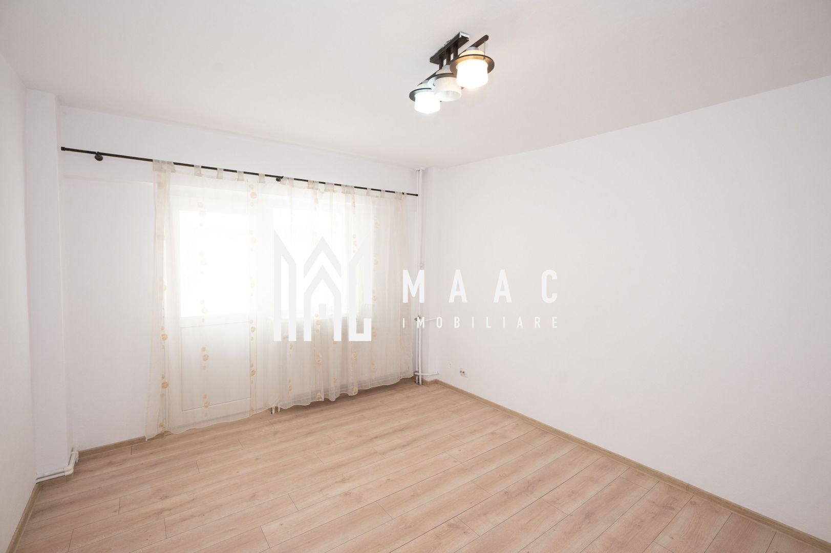 Apartament 3 camere de vânzare | Râmnicu Vâlcea | Traian | lift - Poză 1
