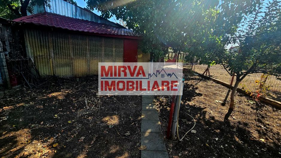 🏡 Casă spațioasă cu 9 camere în Strejnicu – pentru locuință, birouri - Poză 27