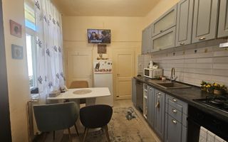 2 camere în inima orașului – ideal pentru locuit sau investiție - Poză 4