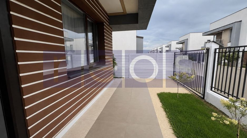 VANZARE CASA 3 CAMERE | ZONA AVIATORILOR- COMUNA BERCENI - Poză 11