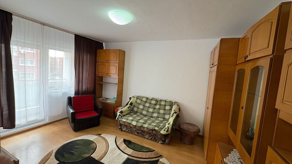 Garsonieră zona lenin etaj 2 de închiriat - Poză 1