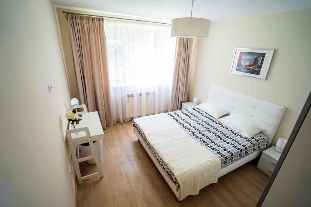 Apartament  cu 3 Camere de Vânzare| Suceava/Ultracentral | 100.000Euro - Poză 1