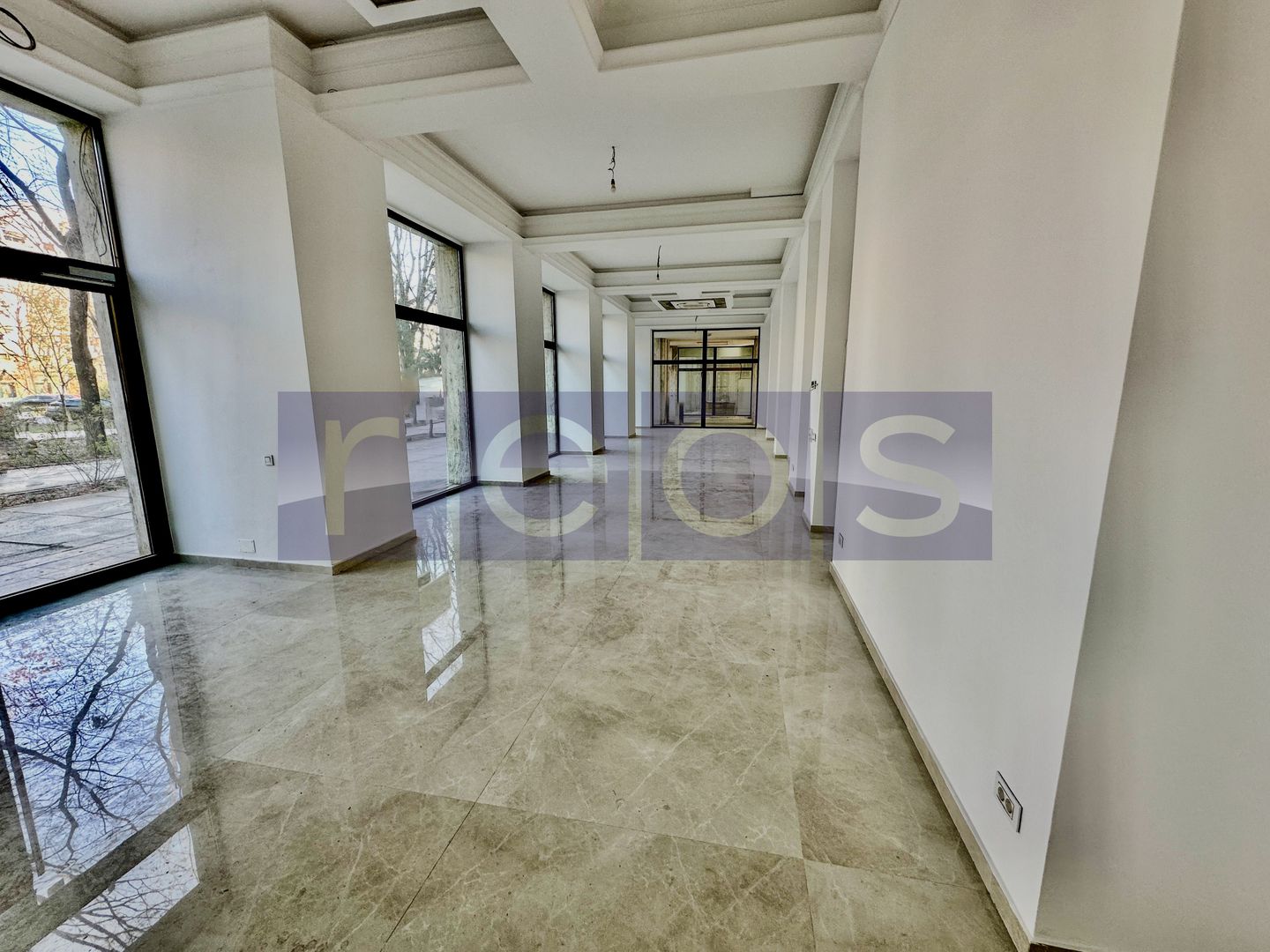 DE ÎNCHIRIAT | SPATIU COMERCIAL | UNIRII - Poză 1