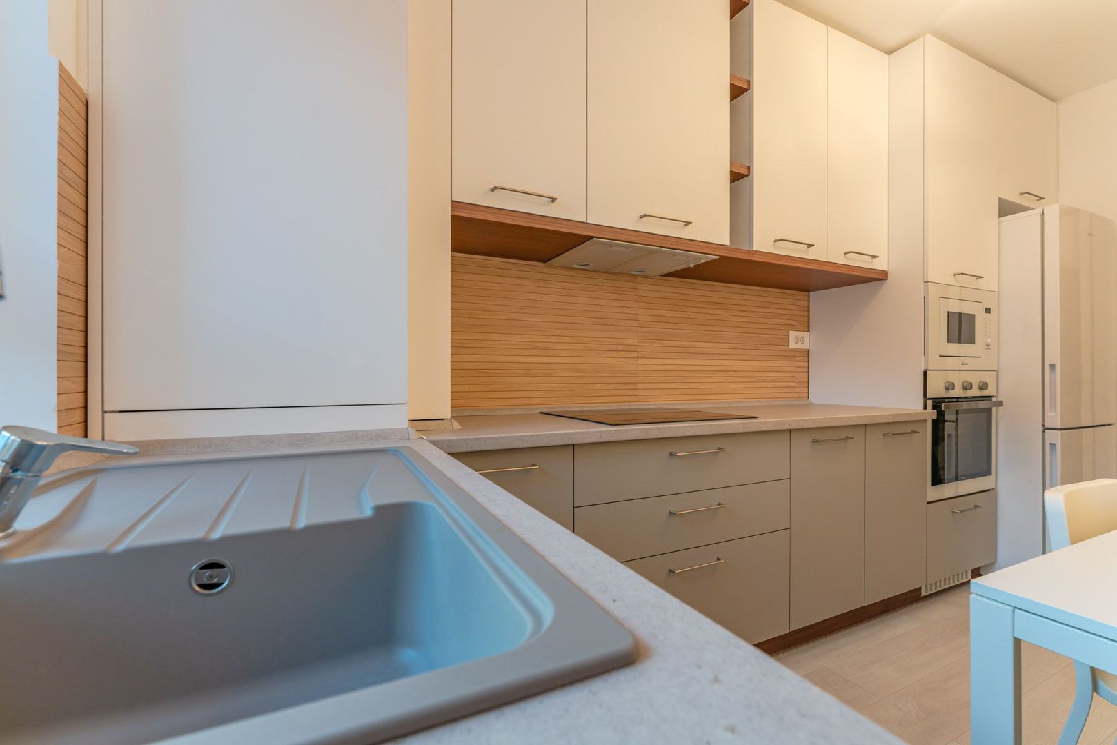 Apartament 2 camere de închiriat în Maurer Villas cu loc de parcare - Poză 3