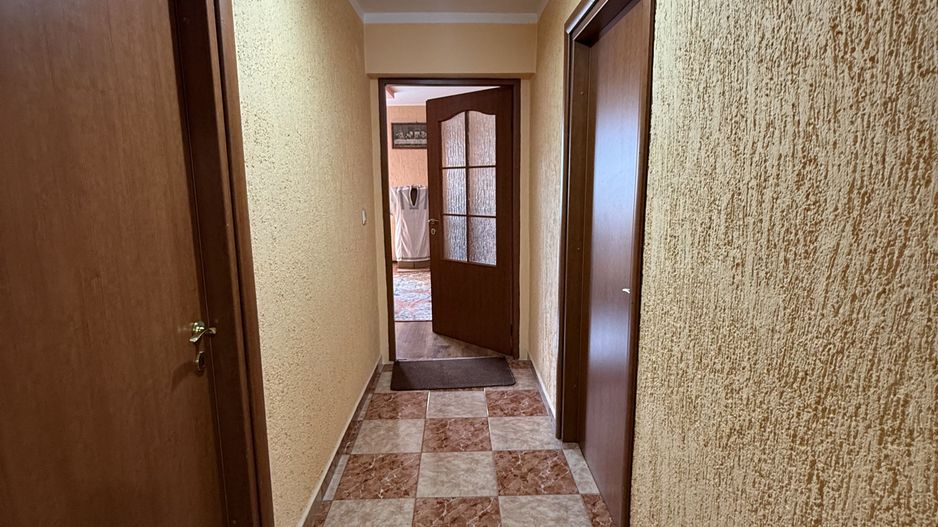 Vila construită in 2010 - P+1+pod - S=236 mp și curte 238 mp Campina! - Poză 38