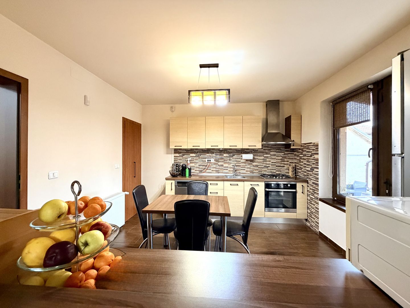 Cămin spațios, luminos și perfect echilibrat,  la 10 minute de centru - Poză 10