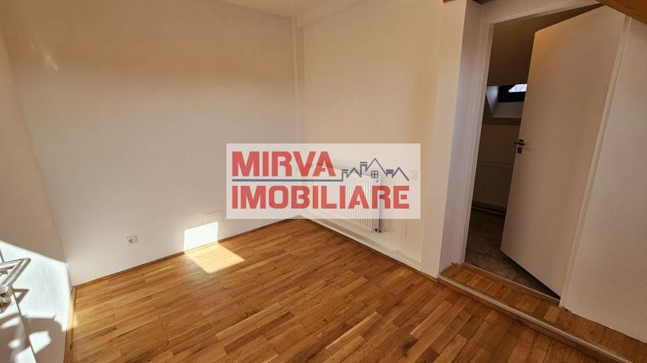 🏢 Spațiu de birouri – 5 camere, 3 băi – Mansardă vilă, Central - Poză 12