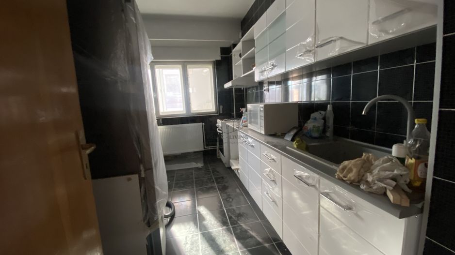 DUPLEX CU 3 DORMITOARE IN ZONA P-TA VICTORIEI - Poză 4