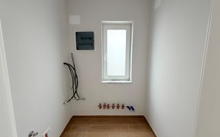 Bucovăț-Duplex 4 Camere-La Cheie - Poză 7