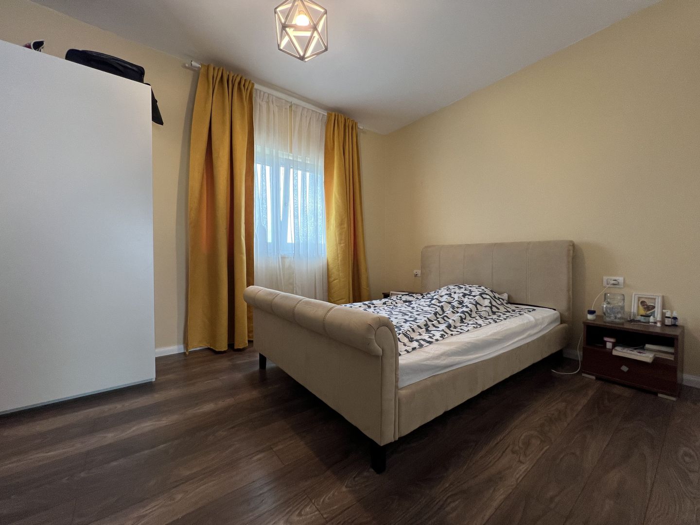 Vila lux cu curte - Mogosoaia (COMISION ZERO) - Poză 8