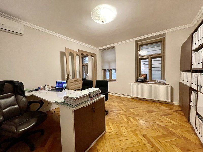 Birou in Piata Unirii - Poză 1