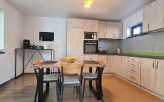 Casa individuala 3 camere mobilata utilata Tarlungeni - Poză 18