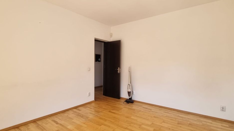 Casă individuală 4 camere - Poză 8