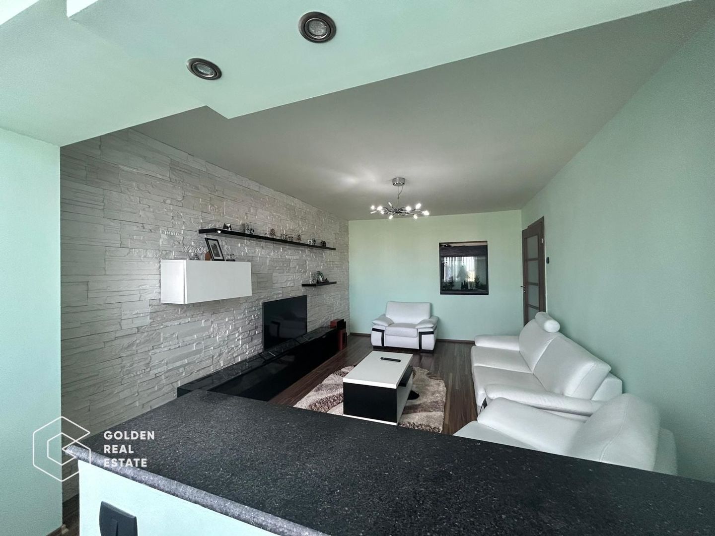 Apartament 3 camere, 92 mp utili, zona Aradul Nou - Poză 2