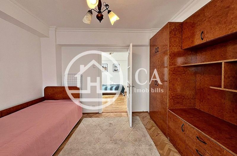 Apartament de închiriat cu 4 camere în zona Ultracentrală, Oradea - Poză 10