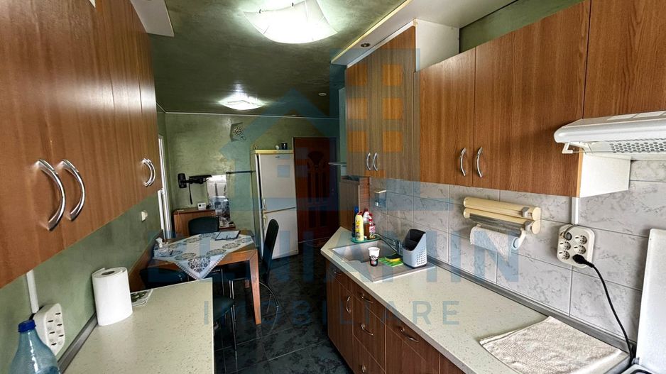 2 Decomandate-51mp-Etaj 3-Balcon-Pivnita-Mobilat-Utilat-Parcare-Triaj - Poză 4