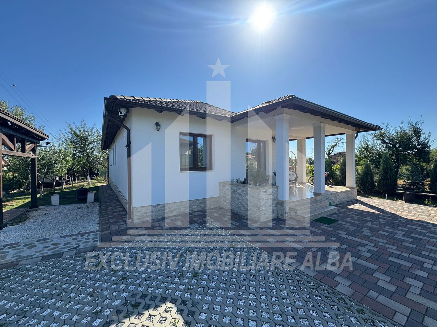Casa individuala 1 nivel | 140 mp | 1728 mp teren | Alba-Micesti - Poză 1
