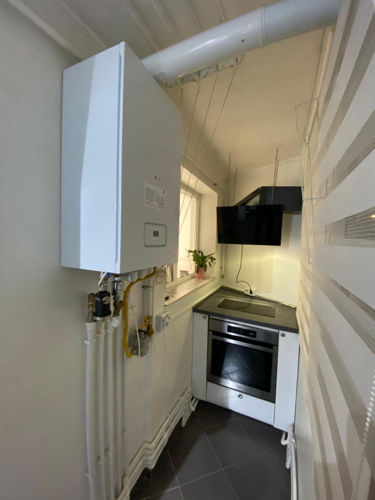 Inchiriez apartament 2 camere decomandat - Poză 3