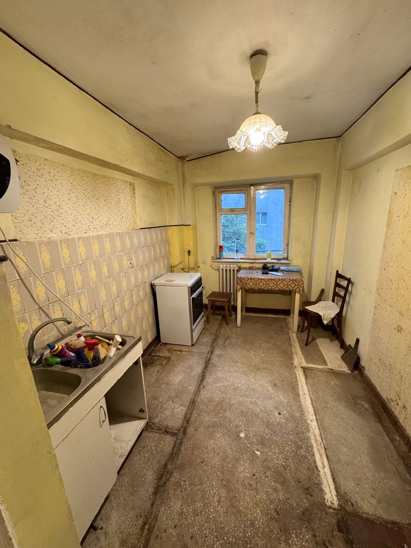 Apartament 4 camere decomandat langa Inspectorat Focsani, 2 Stejari - Poză 6