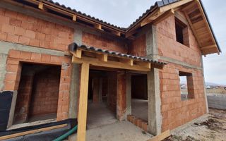 Casa 4 Camere la Rosu, 386 mp, Alba-Micesti - Poză 2