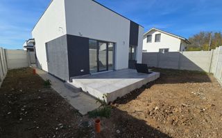 6 Case superbe situate in inima comunei Berceni - Poză 4