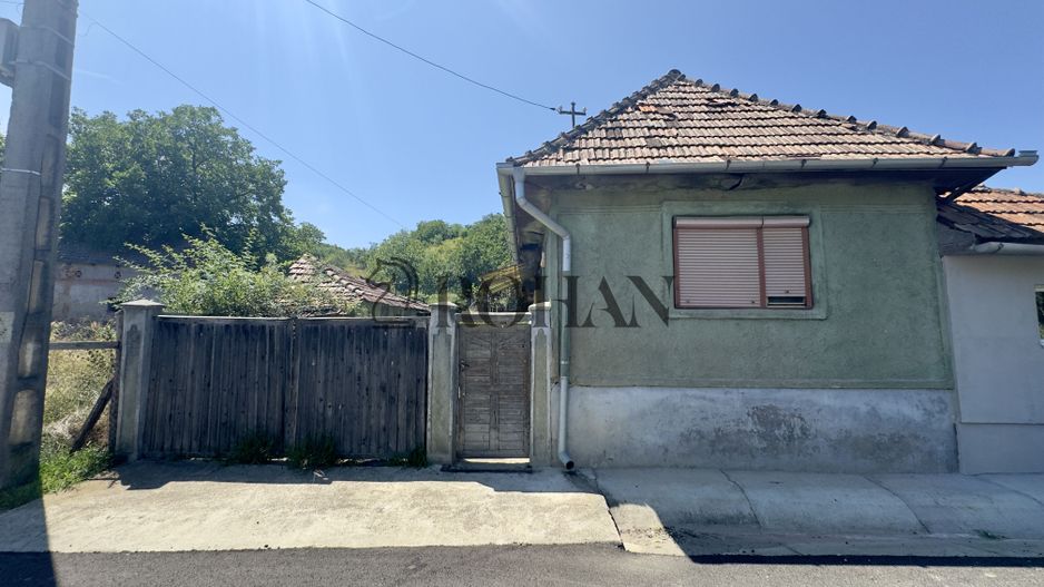 Casă + Anexă Cricău | 2.015 mp teren | Utilități racordate - Poză 1