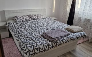 Apartament 3 camere, 80mp, mobilat, 2 balcoane, parcare, zona Terra - Poză 2