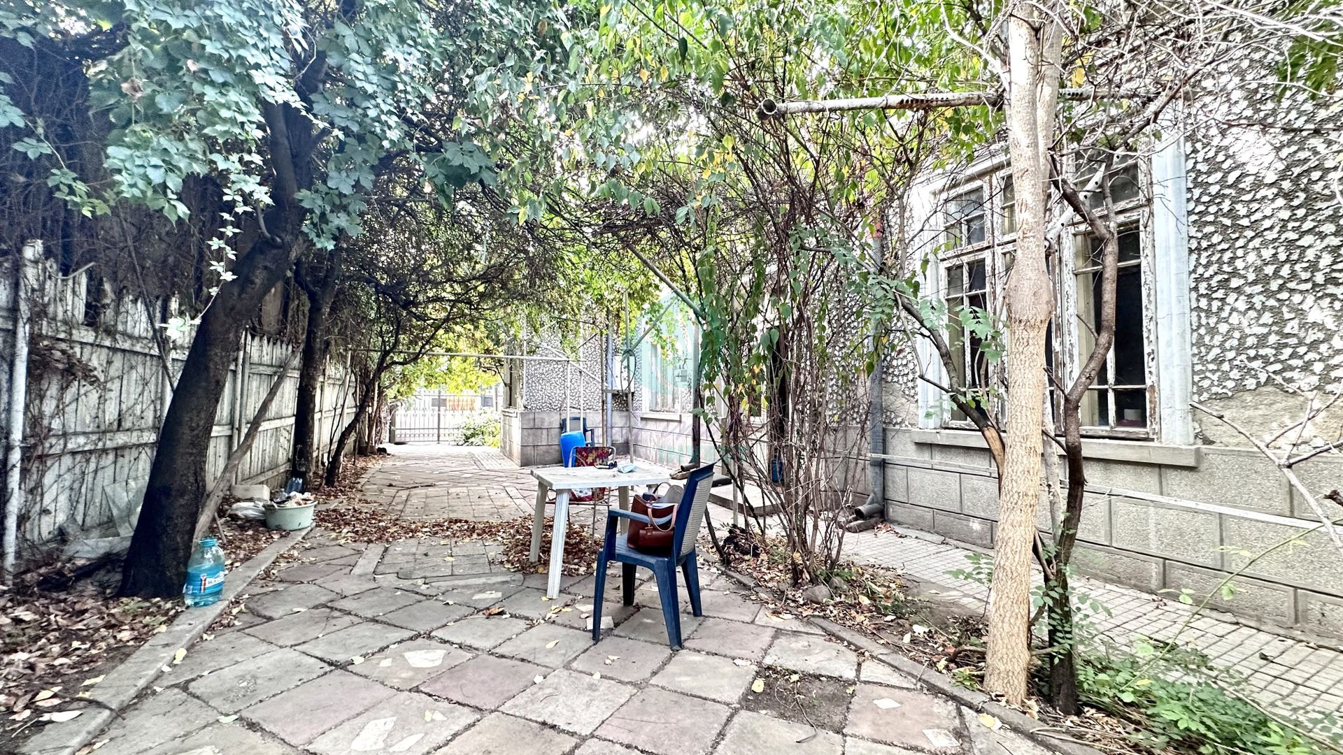 Casa cu teren de 342 in zona Unirii-Calea Calarasilor - Poză 4