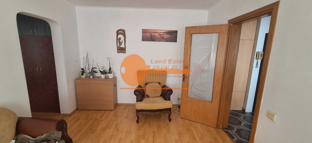 Apartament 3 camere – Piața Iancului, chiar la metrou - Poză 2