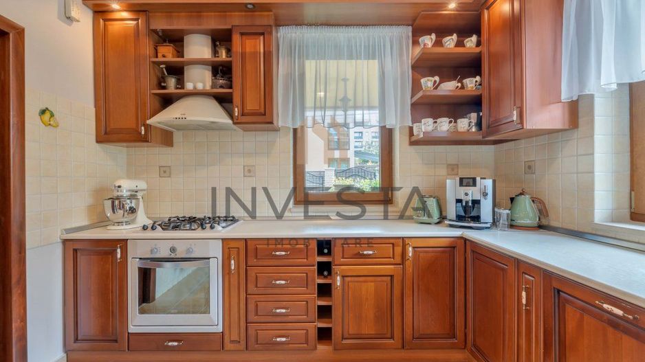 Casa individuala 320 mp utili, 713 mp teren! - Poză 6