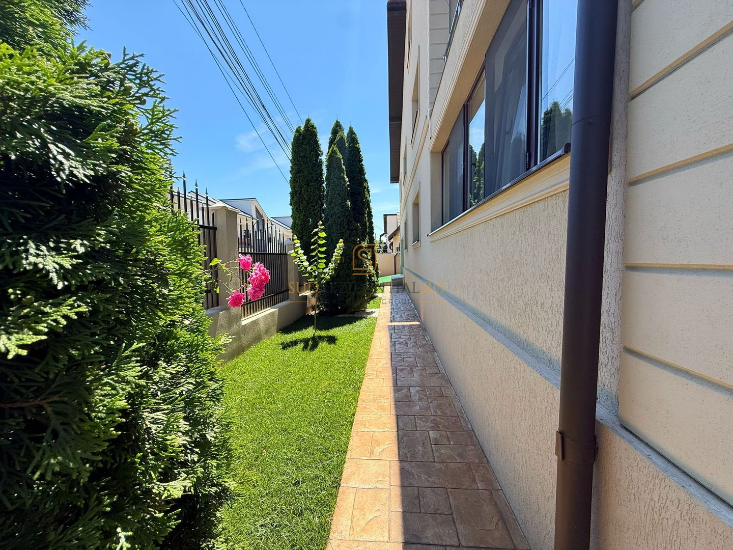 Vila mobilata si utilata, 6 camere, 3 bai, Teren 462 mp - Poză 6