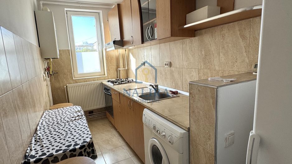 De vanzare apartament 3 camere Cosbuc parter de vanzare — Central - Poză 6