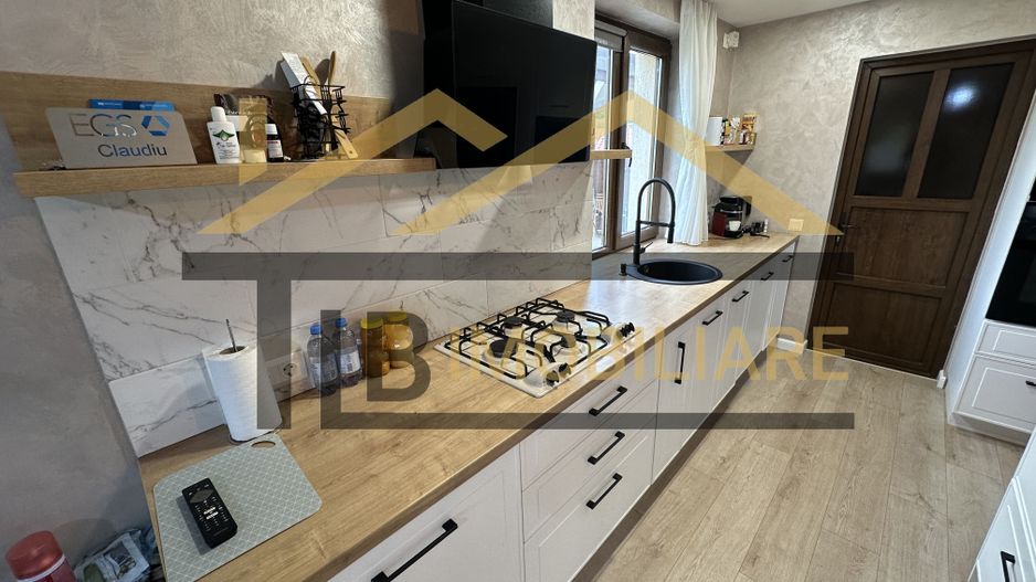 Casa de 4 camere, 200mp, parcari, Zona Unirii - Poză 6