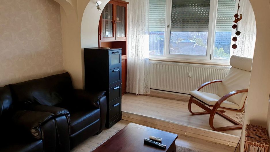 Apartament 2 camere I Tei I Vanzare - Poză 1
