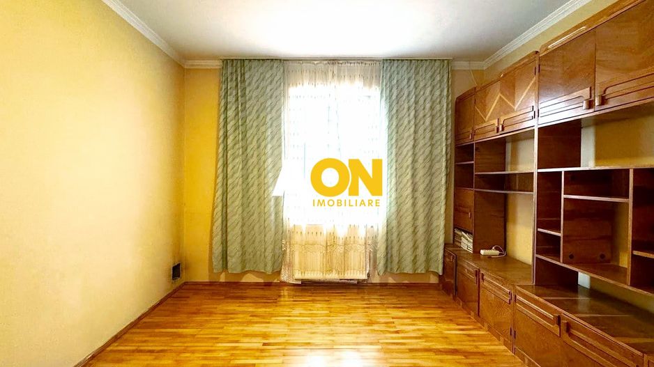 Casa P+1, 912 mp teren, 5 camere, strada asfaltata, zona Lipoveni - Poză 12