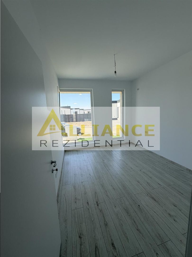 Casă individuală 3 camere  2 băi ! - Poză 6