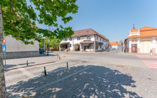 Pensiune Rosenau de vânzare - Afacere la cheie lângă Cetatea Râșnov - Poză 31