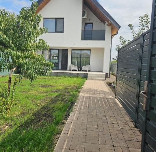 Casă cu 5 camere de închiriat Corbeanca - Poză 1