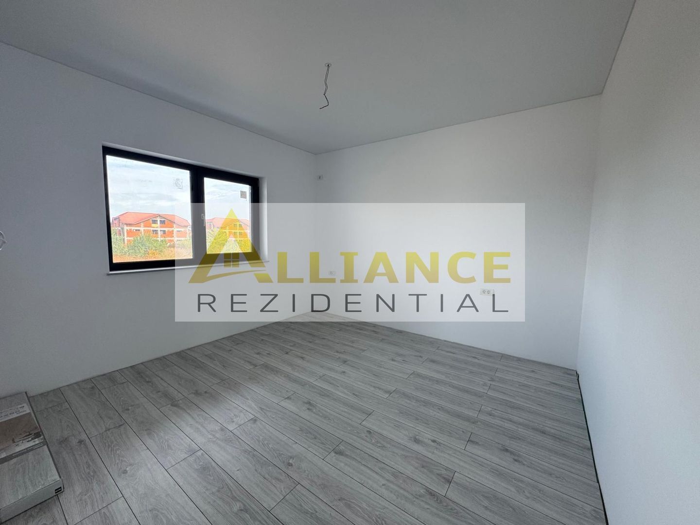 Casa Individuala - 4 camere - 2 bai - 320mp teren - Poză 10
