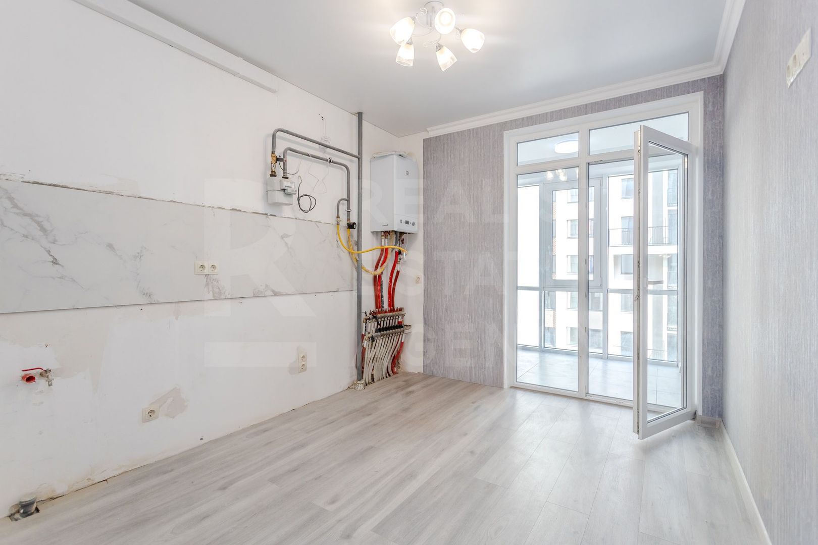Vânzare, apartament 2 camere, str. Milescu Spataru, Ciocana - Poză 4