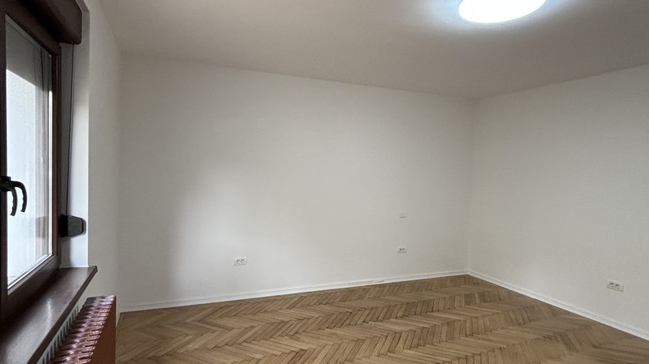 Apartament generos la casa,zona Bogdanestilor - Poză 14