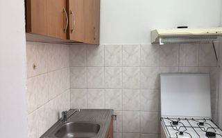 Garsonieră în Brazdă lui Novac - Poză 2