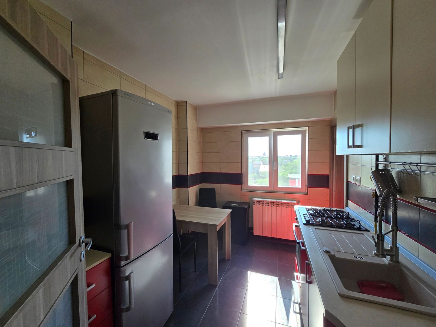 Apartament 3 camere,  Zona Lipovei, Decomandat, 72mp utili, Garaj cu CF - Poză 3