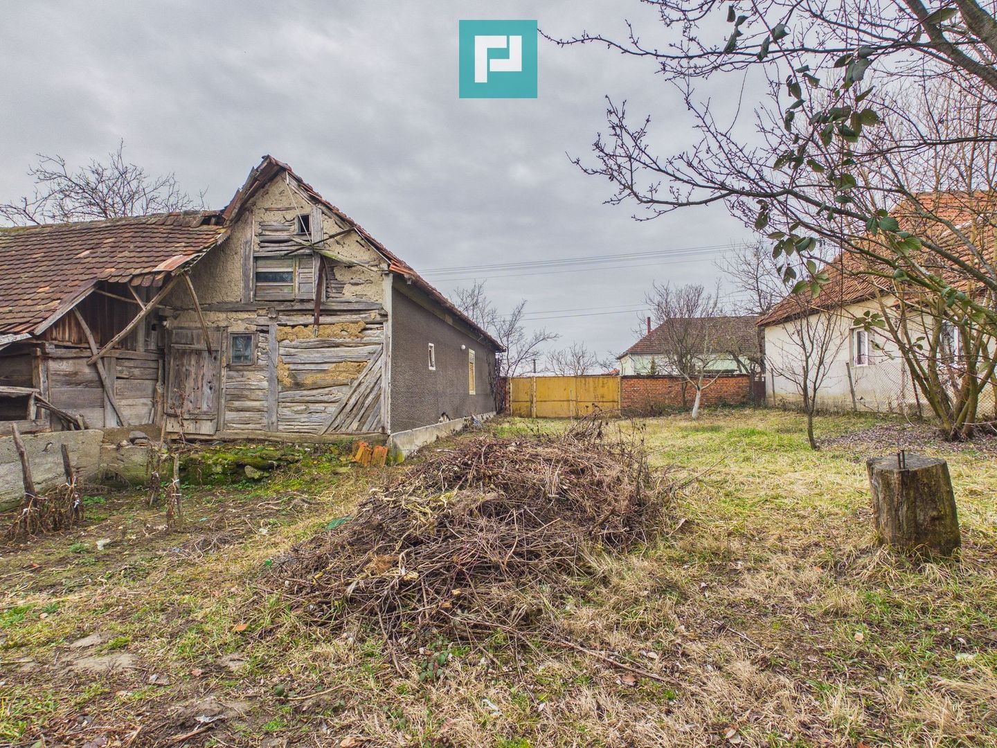 Casă 5 camere şi anexe în Cuied - Poză 5