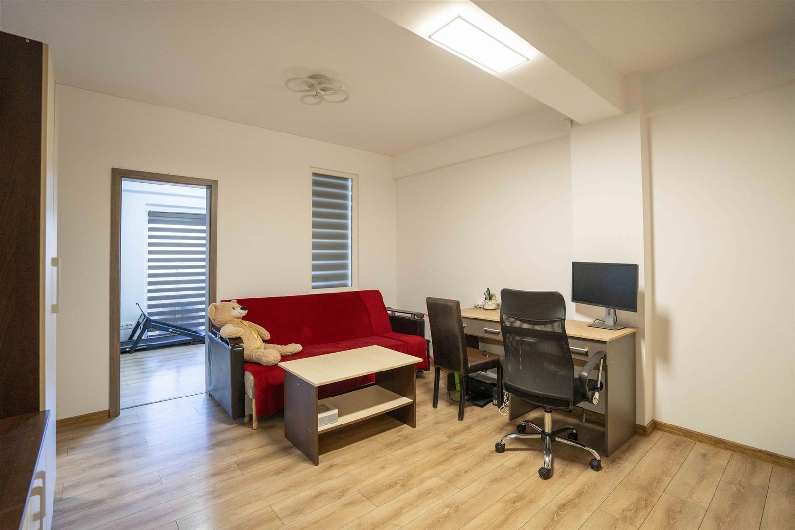 Apartament de vanzare 2 camere Bloc nou zona Decebal Oradea - Poză 2