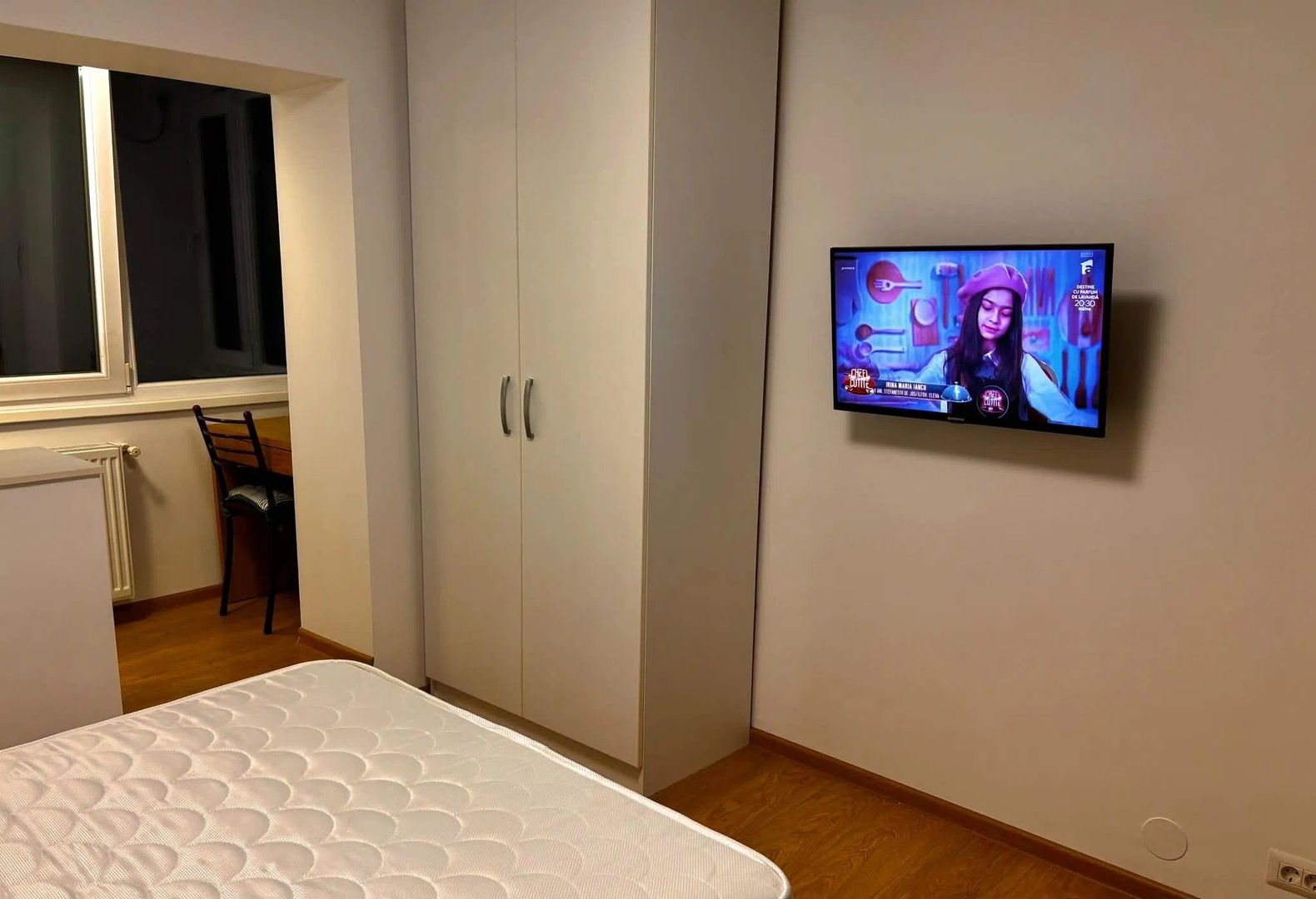 AP. 2 CAMERE- APARATORII PATRIEI, CENTRALA, PARCARE, METROU 7 MIN - Poză 3