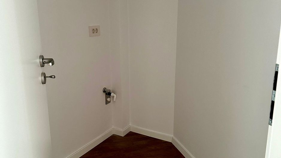 New apartment 2 bedrooms  with underground parking - Poză 17