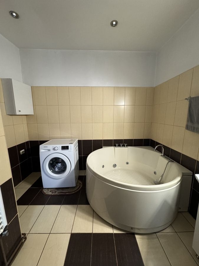 De vanzare apartament 4 cam. in vila 140 mp si curte 170 mp ultracentral sect 5 - Poză 13