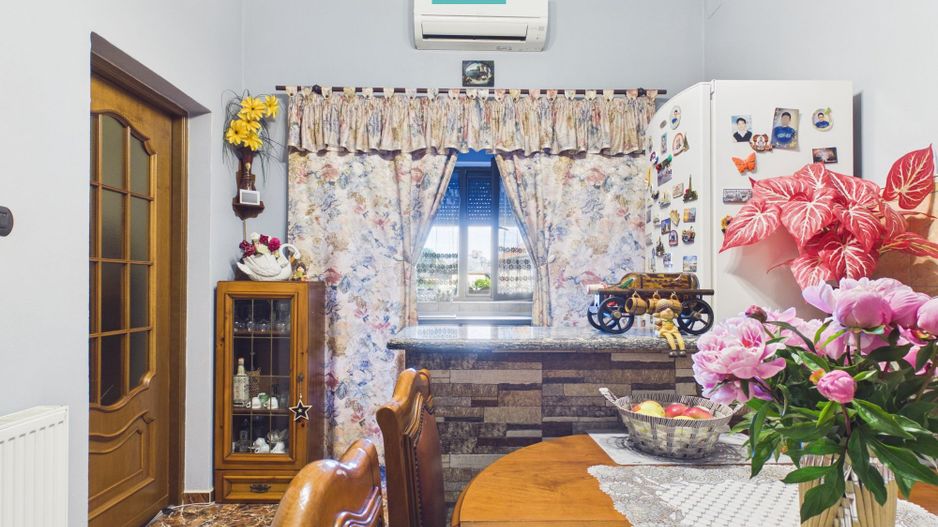 Apartament cu garaj și grădina proprie - Lipova - Poză 16