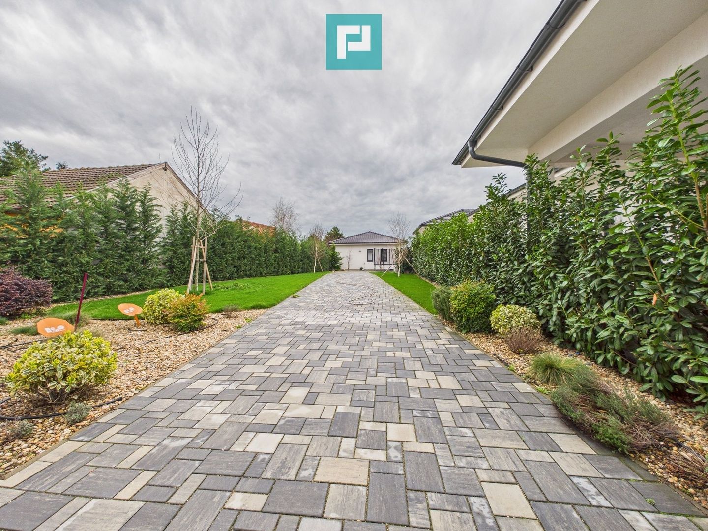 Reședință Premium, 5 camere, teren 2400 mp - Poză 17